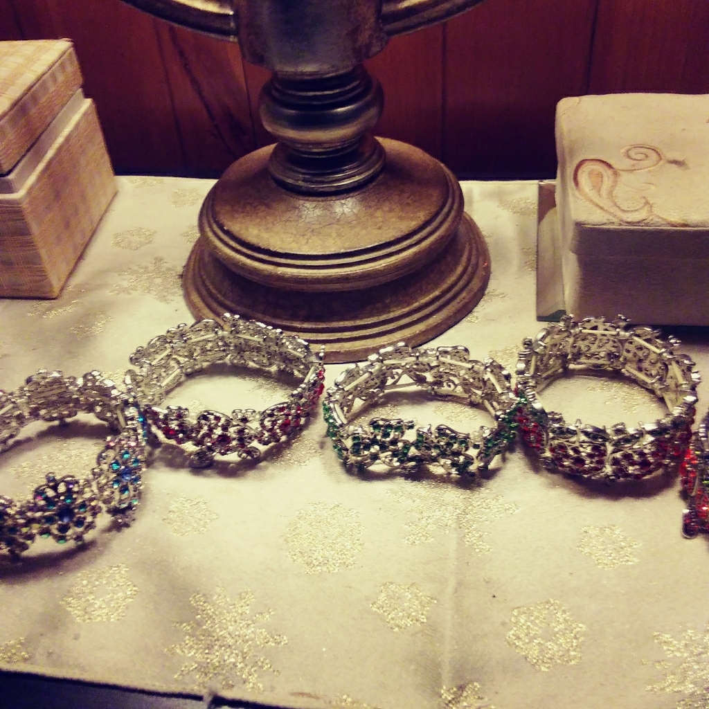Bracelets (Stretch)